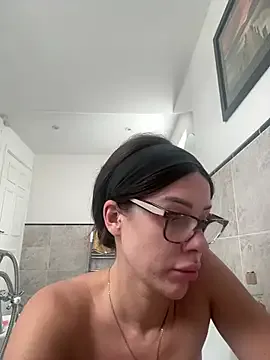 mollyflwers – webcam model profile photo Image 6