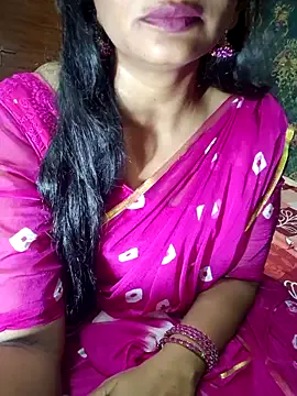 Runarunapi – webcam model profile photo Image 18