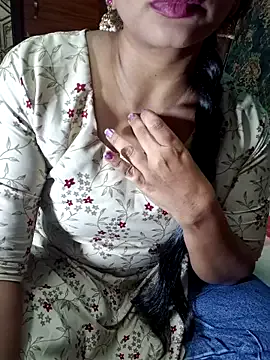 Runarunapi – webcam model profile photo Image 19