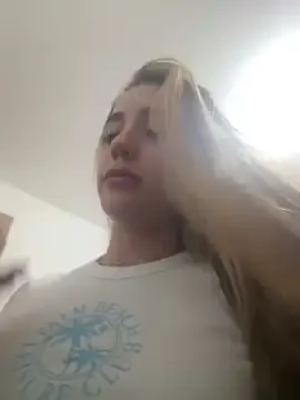 chloewildd – webcam model profile photo Image 5