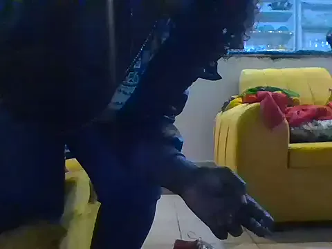 Runarunapi – webcam model profile photo Image 10