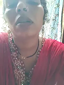 _gummies15 – webcam model profile photo Image 9