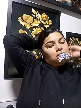 AthenaStar – webcam model profile photo Image 9