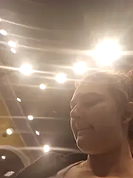 Runarunapi – webcam model profile photo Image 13