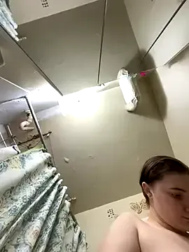 Runarunapi – webcam model profile photo Image 3