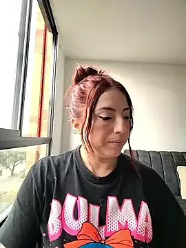 CaseyCumFace – webcam model profile photo Image 4