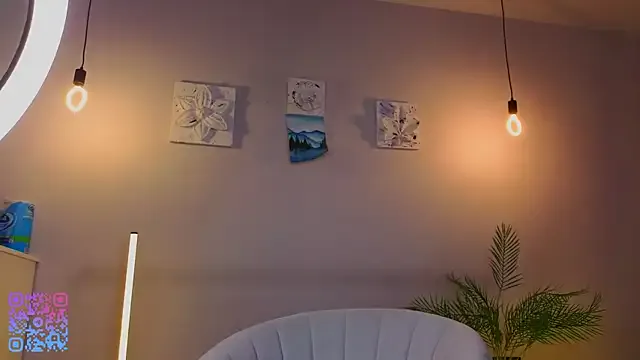 nayomi_34f – webcam model profile photo Image 12