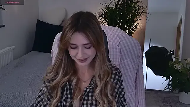 xiaotanbaby – webcam model profile photo Image 3