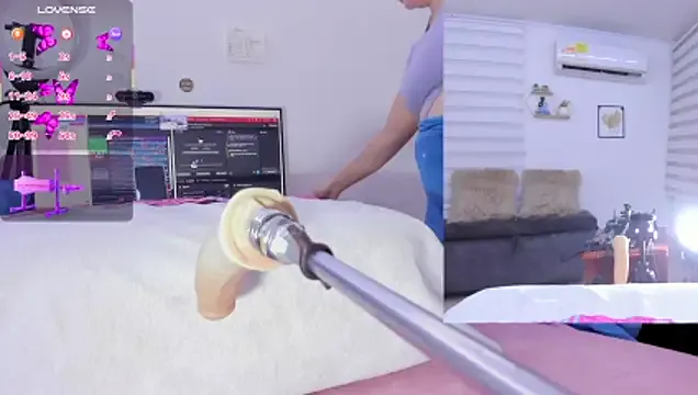 Runarunapi – webcam model profile photo Image 13