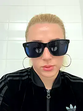 _meganmeow_ – webcam model profile photo Image 16
