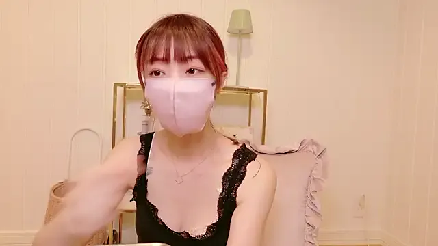 Yui-Ch – webcam model profile photo Image 3