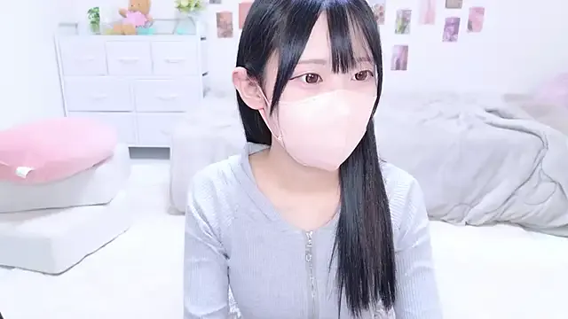 LilyBerryy – webcam model profile photo Image 12