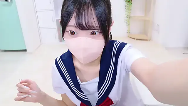 LilyBerryy – webcam model profile photo Image 15