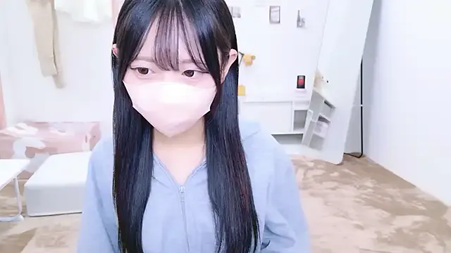 LilyBerryy – webcam model profile photo Image 18