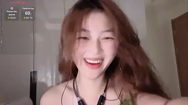 xiaoqingren – webcam model profile photo Image 14