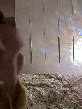 xiaoqingren – webcam model profile photo Image 9