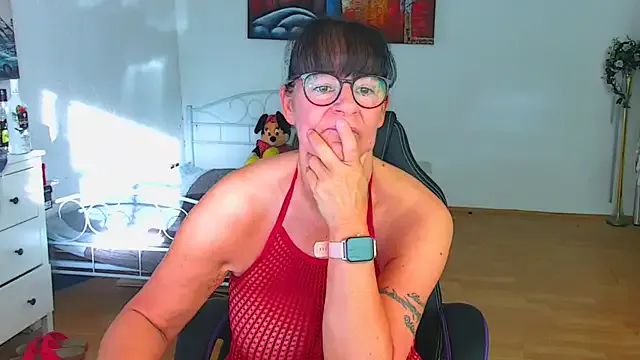 Runarunapi – webcam model profile photo Image 11