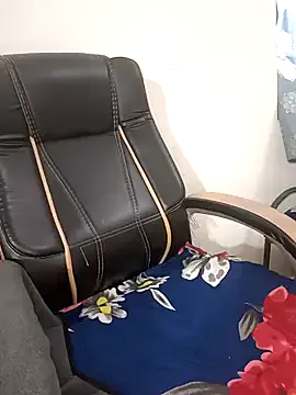 emma_andrew1 – webcam model profile photo Image 18