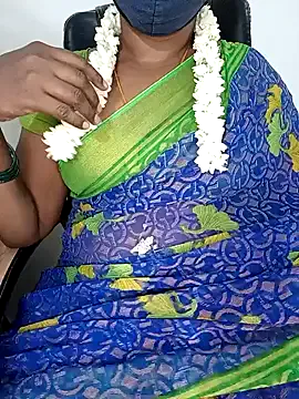 emma_andrew1 – webcam model profile photo Image 4