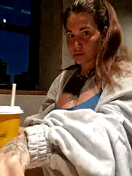 kriss0leoo – webcam model profile photo Image 18