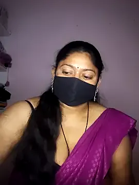 valerieh – webcam model profile photo Image 7