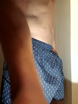 joel28665 – webcam model profile photo Image 15