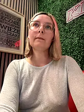 clarachanelricek – webcam model profile photo Image 6