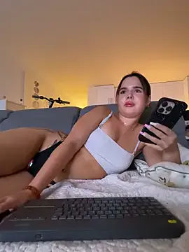 winter11 – webcam model profile photo Image 6