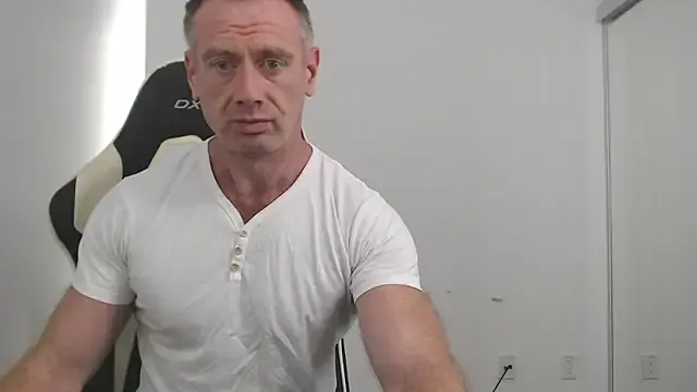 jerknfuck – webcam model profile photo Image 2