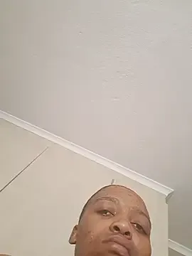 Runarunapi – webcam model profile photo Image 15