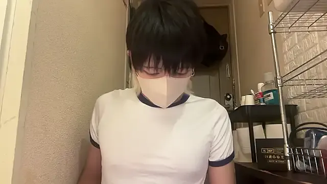 Yui-Ch – webcam model profile photo Image 2