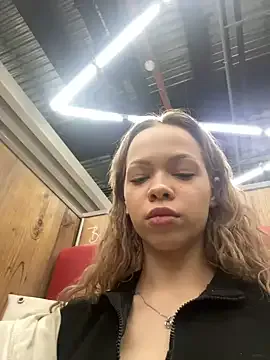 ValenciaShock – webcam model profile photo