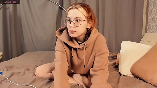 Rinamay_ – webcam model profile photo Image 10