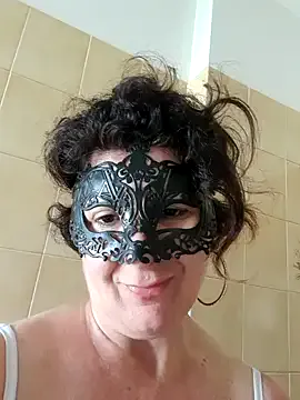 Runarunapi – webcam model profile photo Image 15