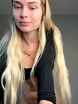 Vladamais – webcam model profile photo Image 12