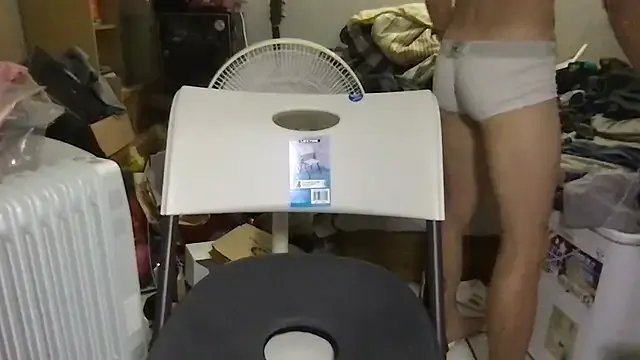 aviebby – webcam model profile photo Image 8