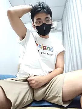 aviebby – webcam model profile photo Image 11