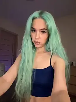 emyii – webcam model profile photo Image 12