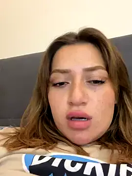Aashixxx12 – webcam model profile photo Image 11