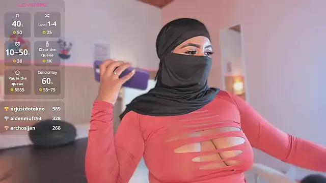 Runarunapi – webcam model profile photo Image 3