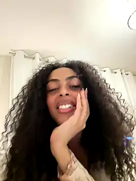 AnaCarrera – webcam model profile photo Image 2