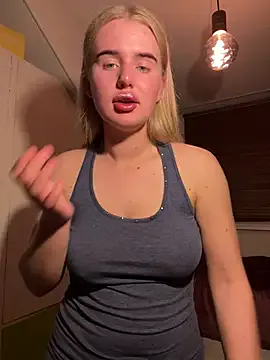 _meganmeow_ – webcam model profile photo Image 2