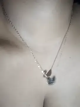 Runarunapi – webcam model profile photo Image 11