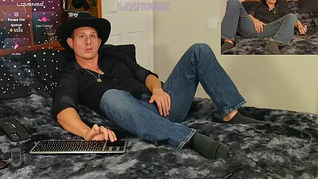 winter11 – webcam model profile photo Image 7