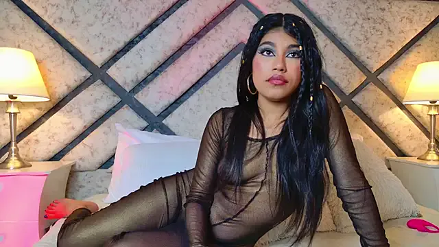 STRIP_GLOW – webcam model profile photo Image 18